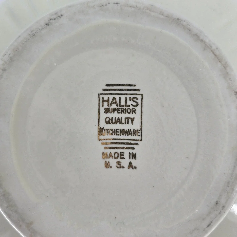 Vintage Halls Superior Kitchenware Silhouette Mixing Bowls Set 2 Silver Trim USA